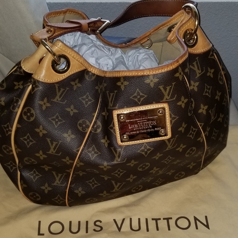 Louis Vuitton Monogram Galleria PM handbag